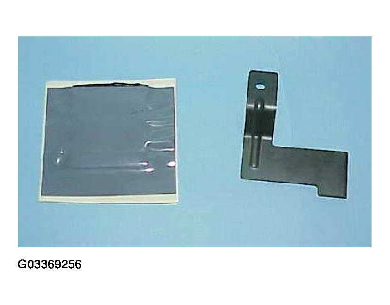 G03369256
