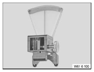 G04739563
