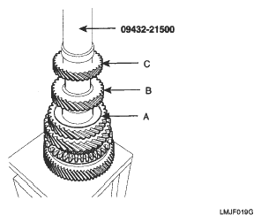G04864882