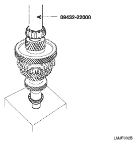 G04864884