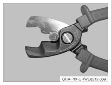 G08463457