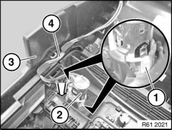 G08560862